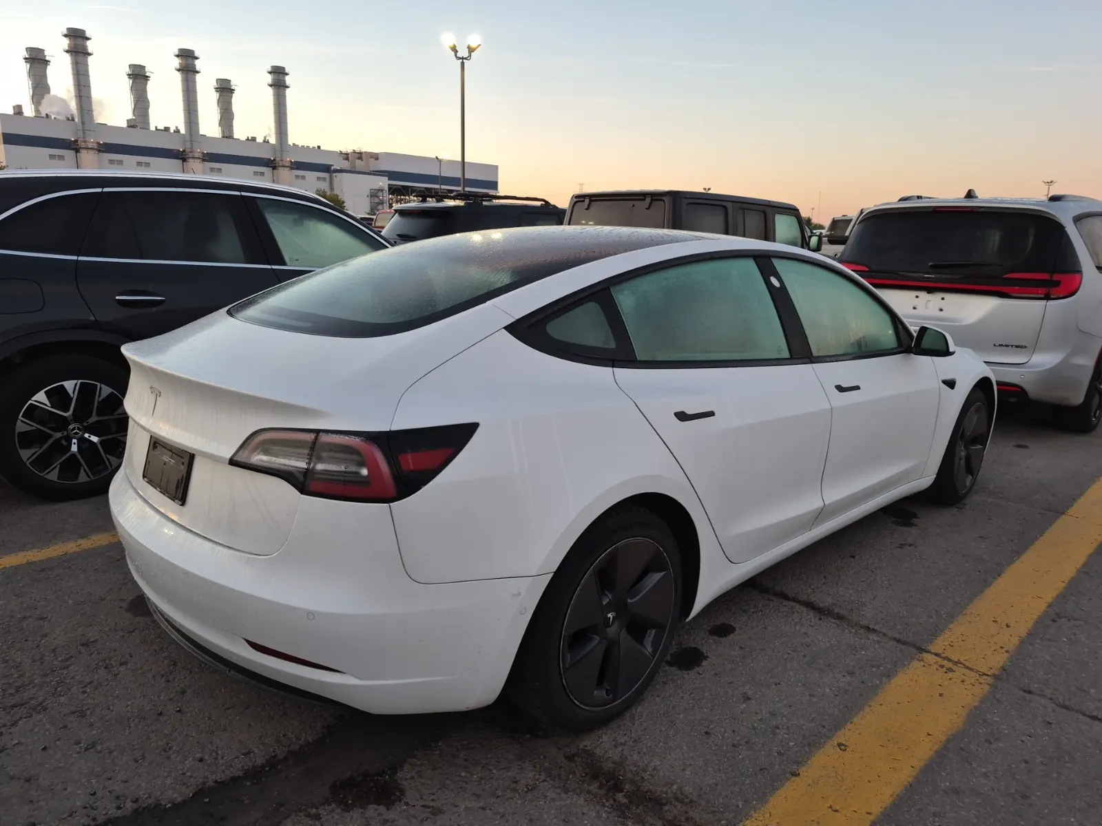 Passenger Rear 3/4 Photo