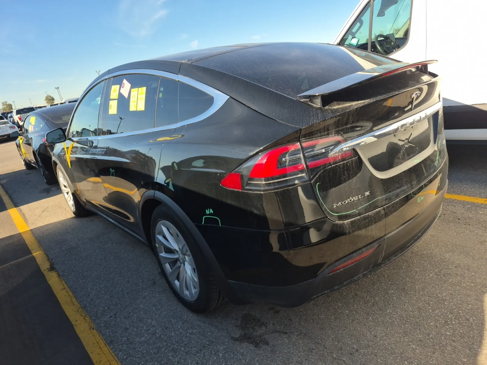 Driver Rear 3/4 Photo