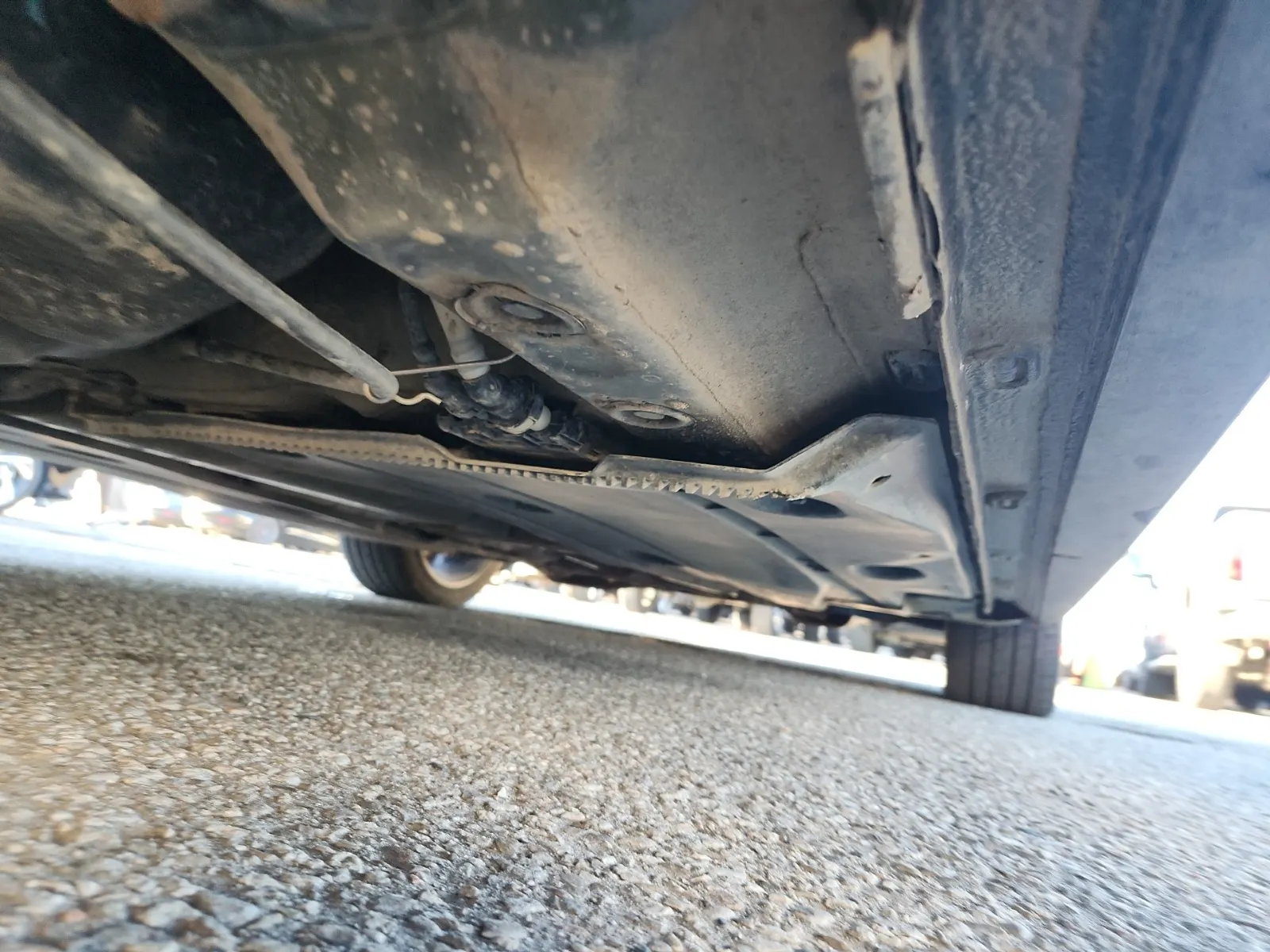 Undercarriage - Passenger Photo