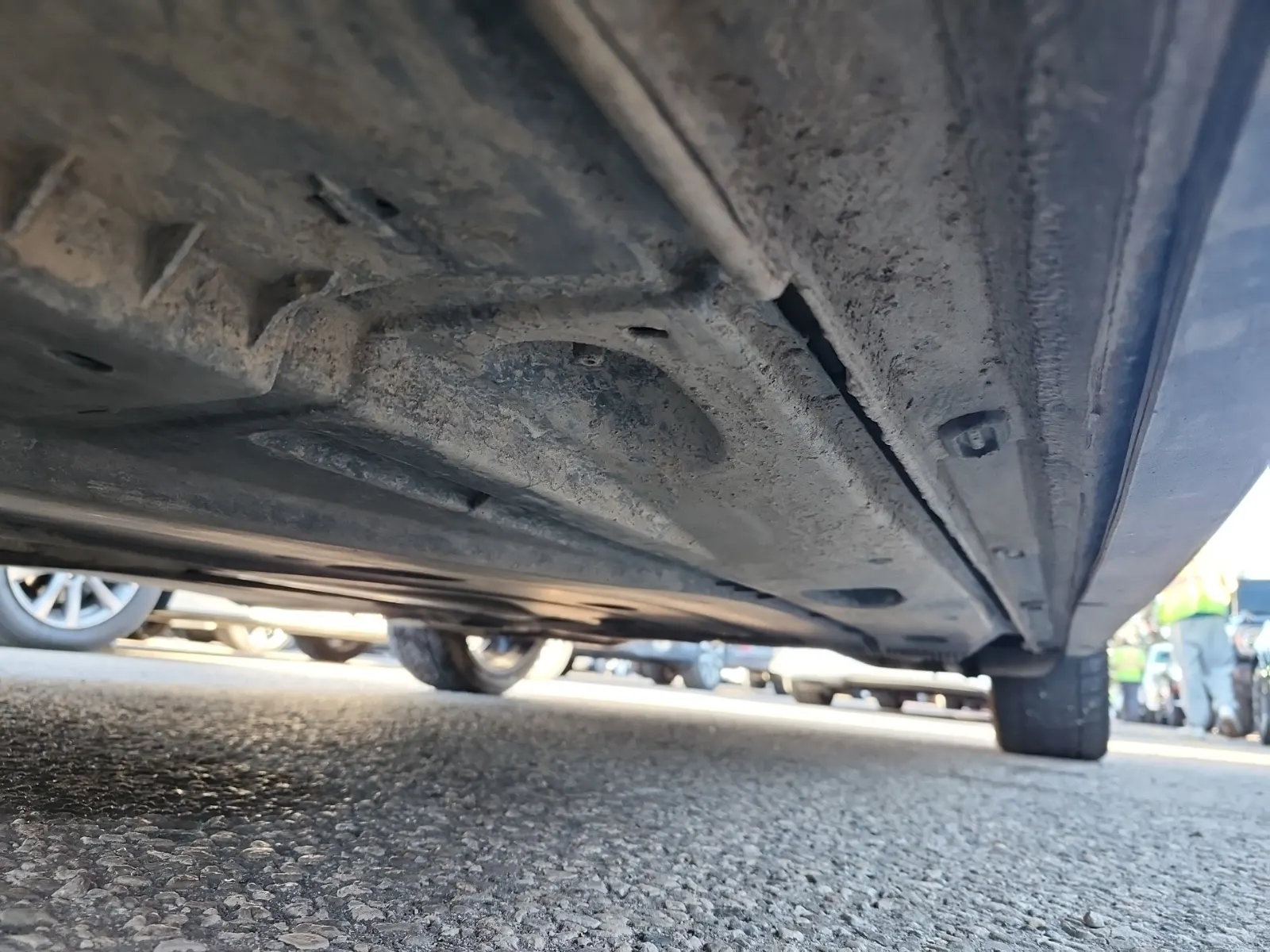 Undercarriage - Driver Photo