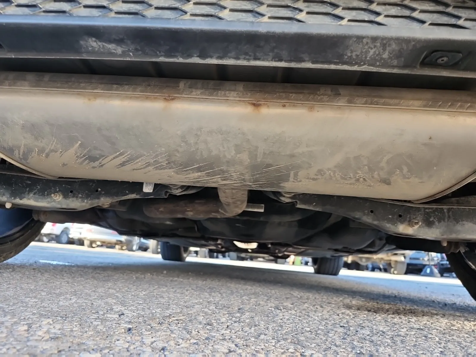 Undercarriage - Rear Photo