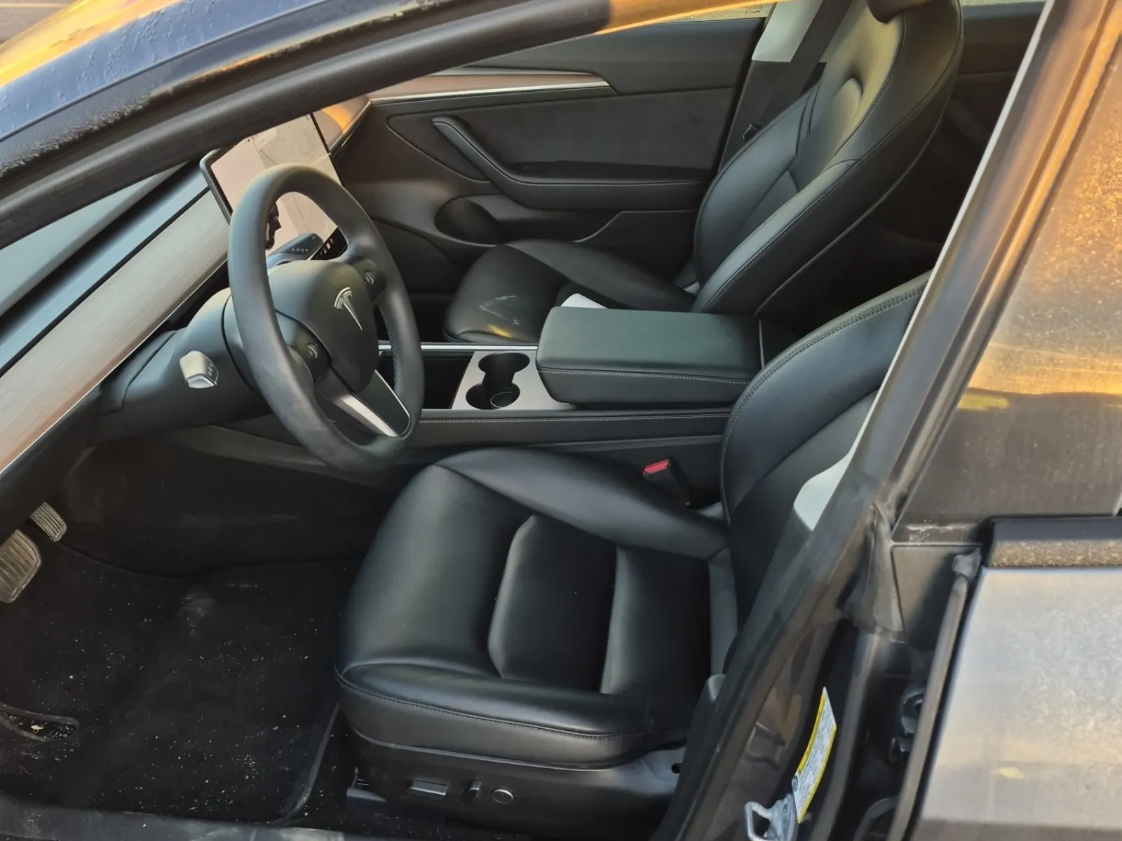 Front Interior Photo