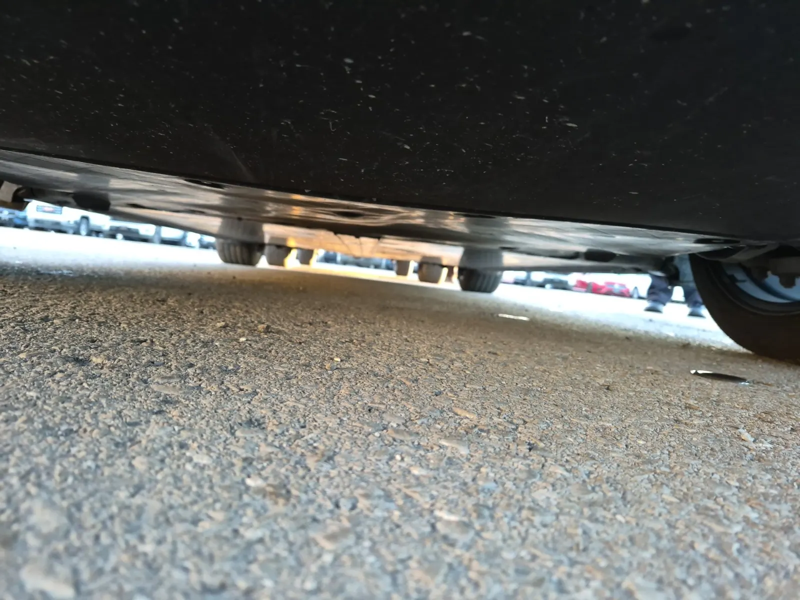 Undercarriage - Front Photo
