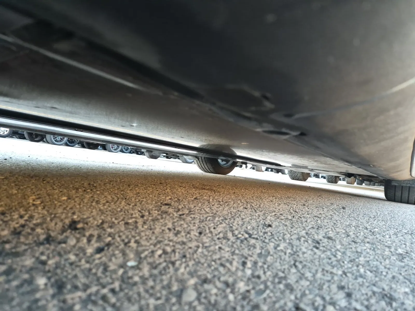 Undercarriage - Passenger Photo