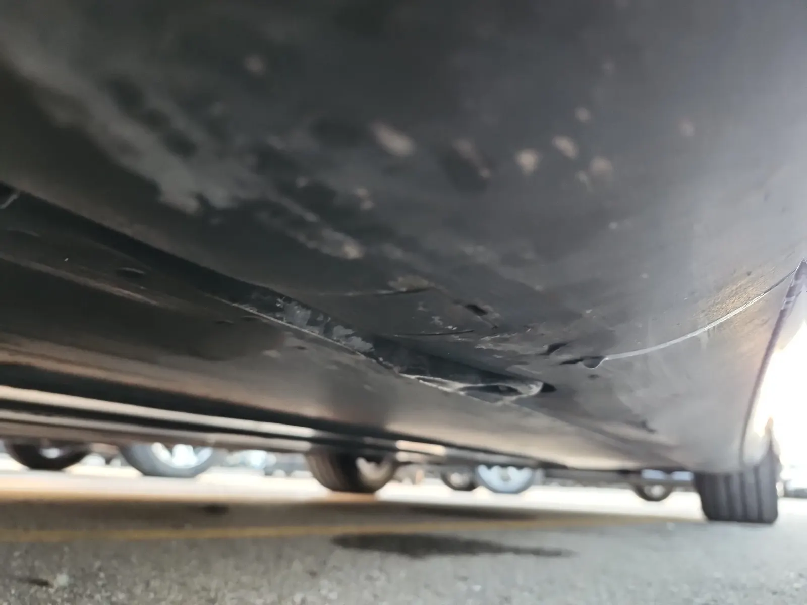 Undercarriage - Passenger Photo