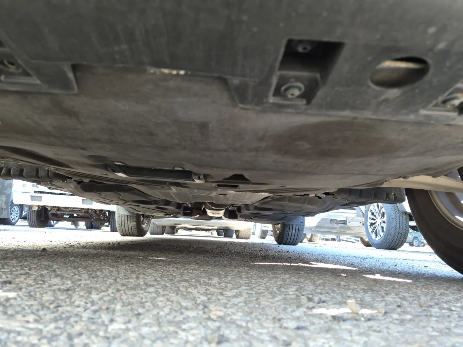 Undercarriage - Front Photo