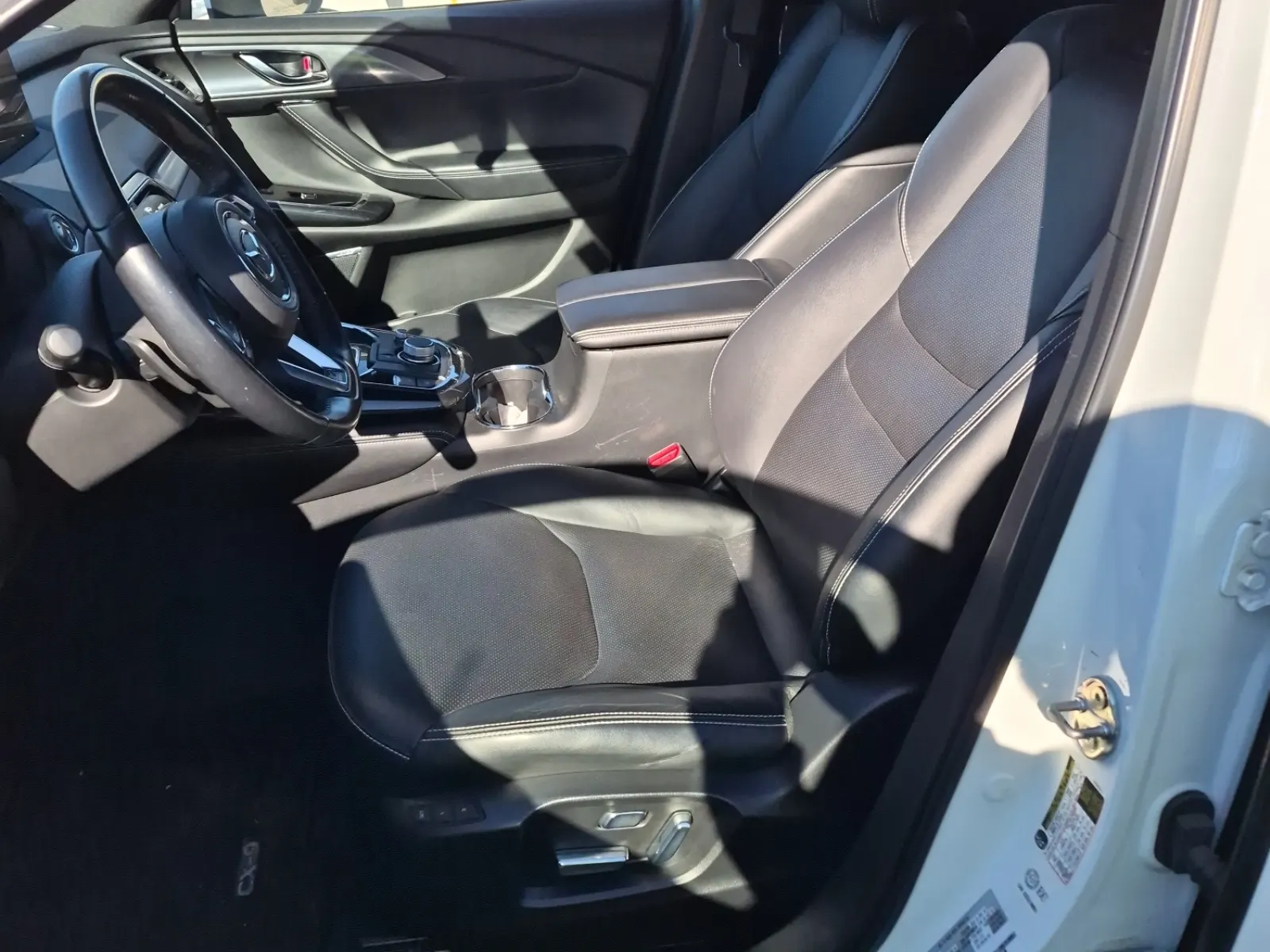 Front Interior Photo
