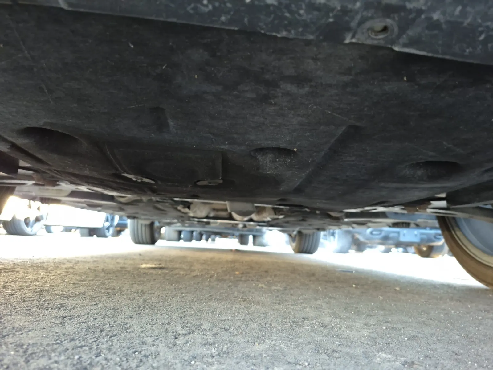 Undercarriage - Front Photo