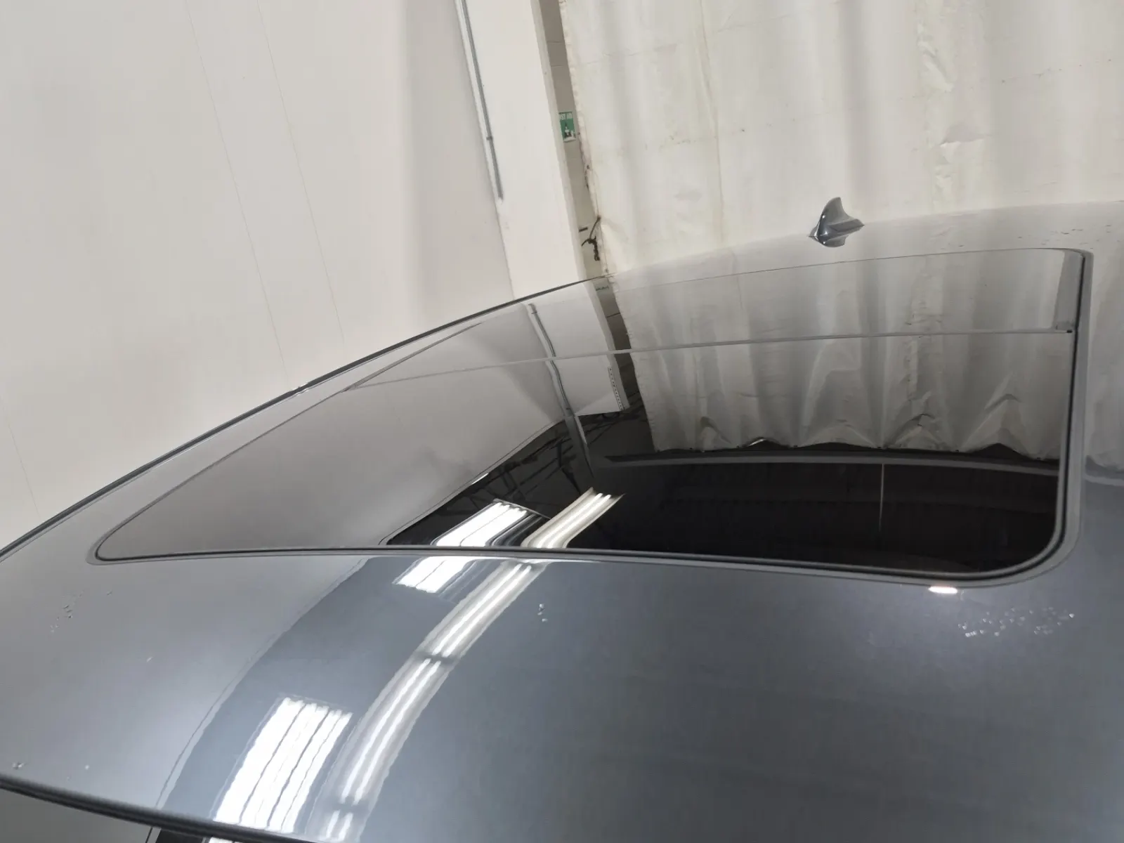 Exterior Roof Photo