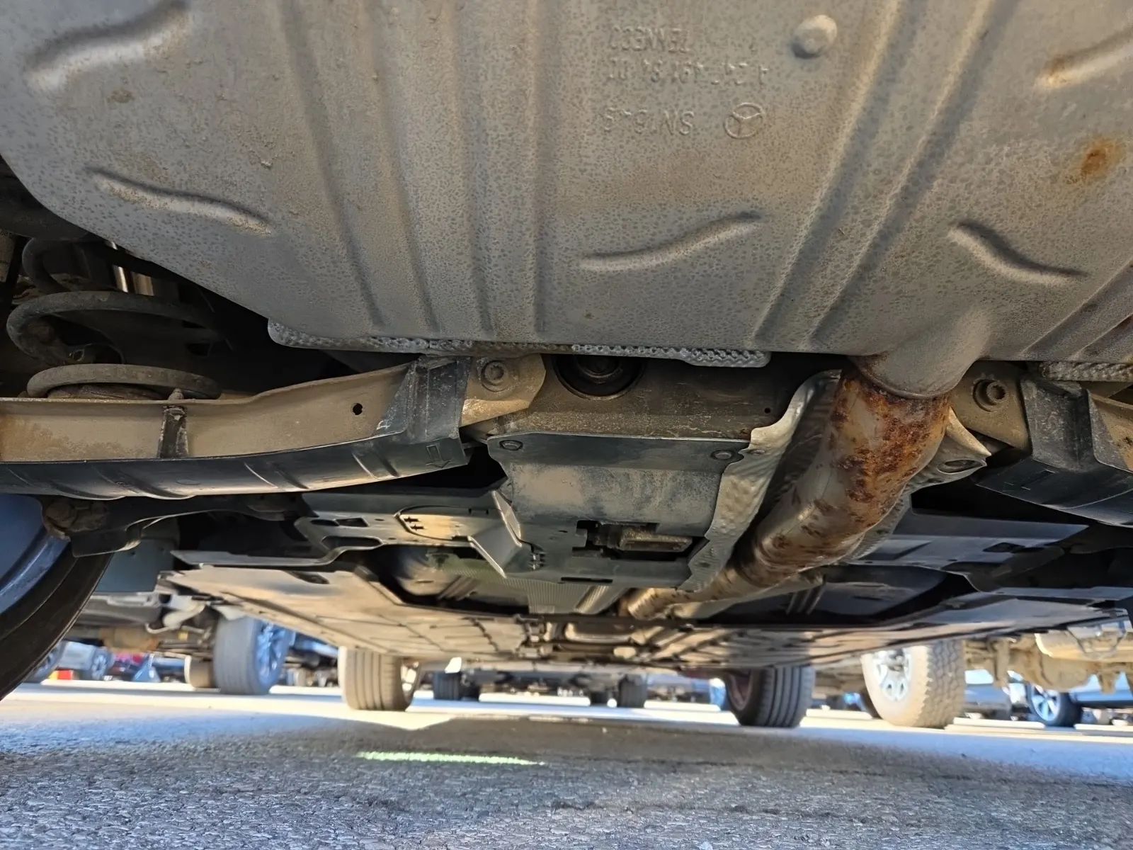 Undercarriage - Rear Photo