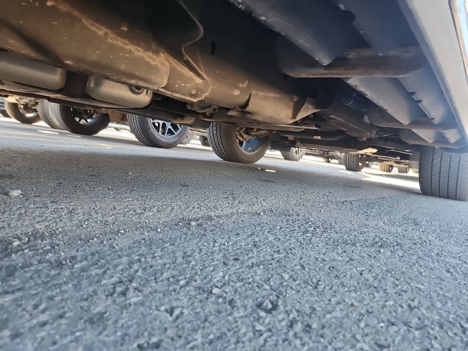 Undercarriage - Passenger Photo