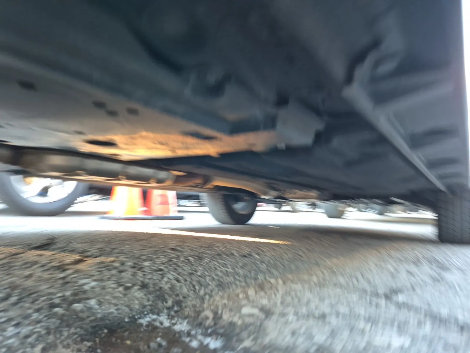 Undercarriage - Passenger Photo