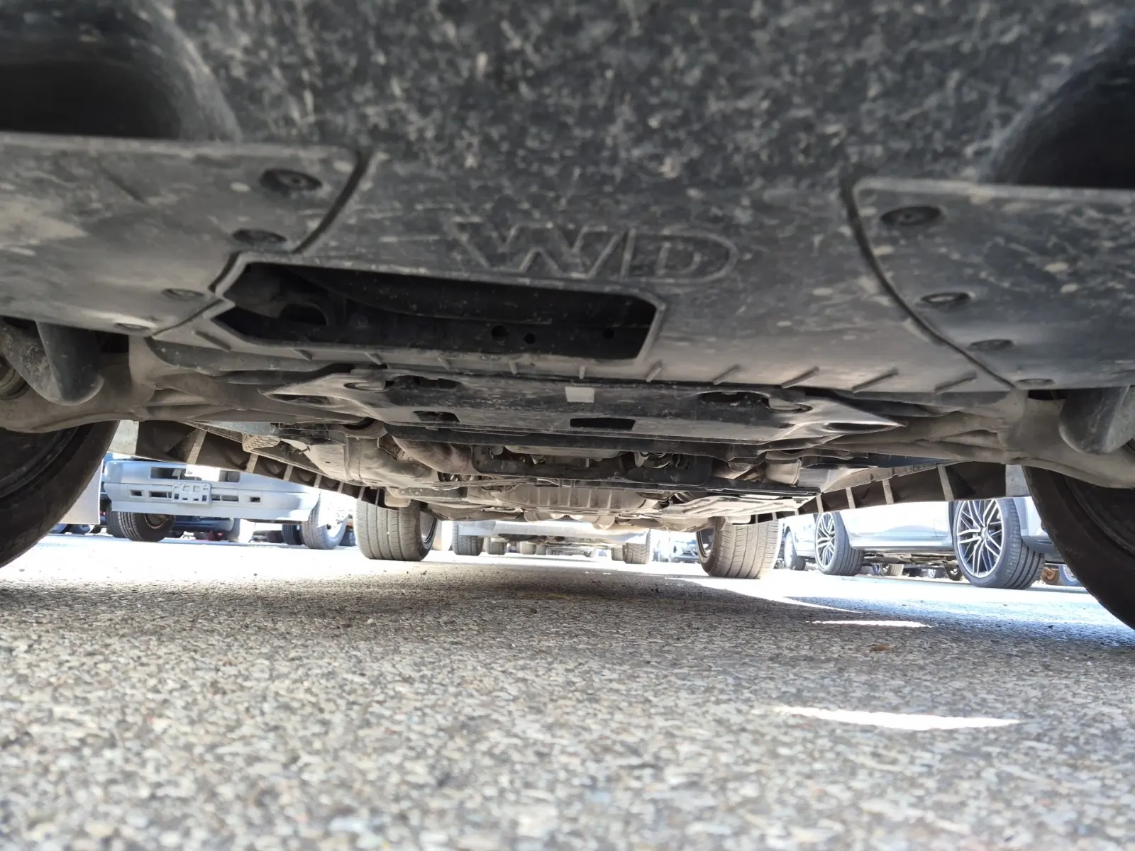 Undercarriage - Front Photo