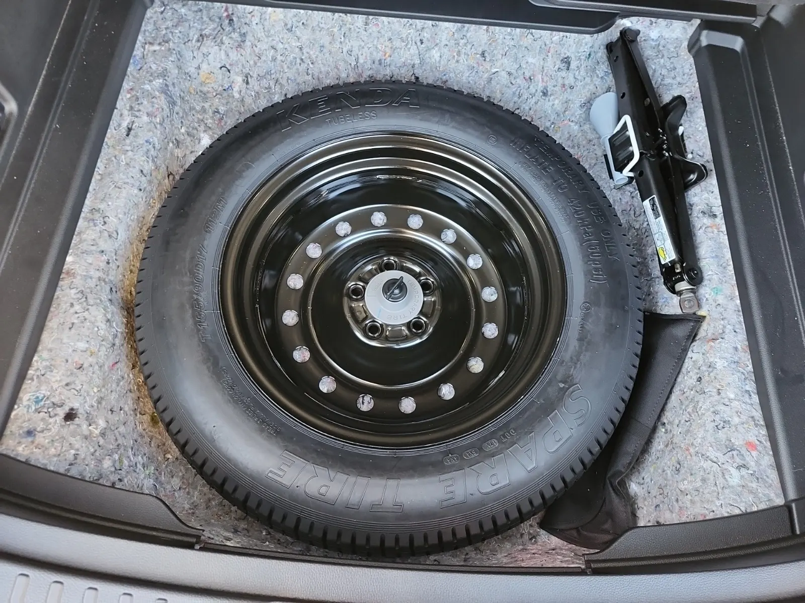 Spare Tire & Wheel Photo