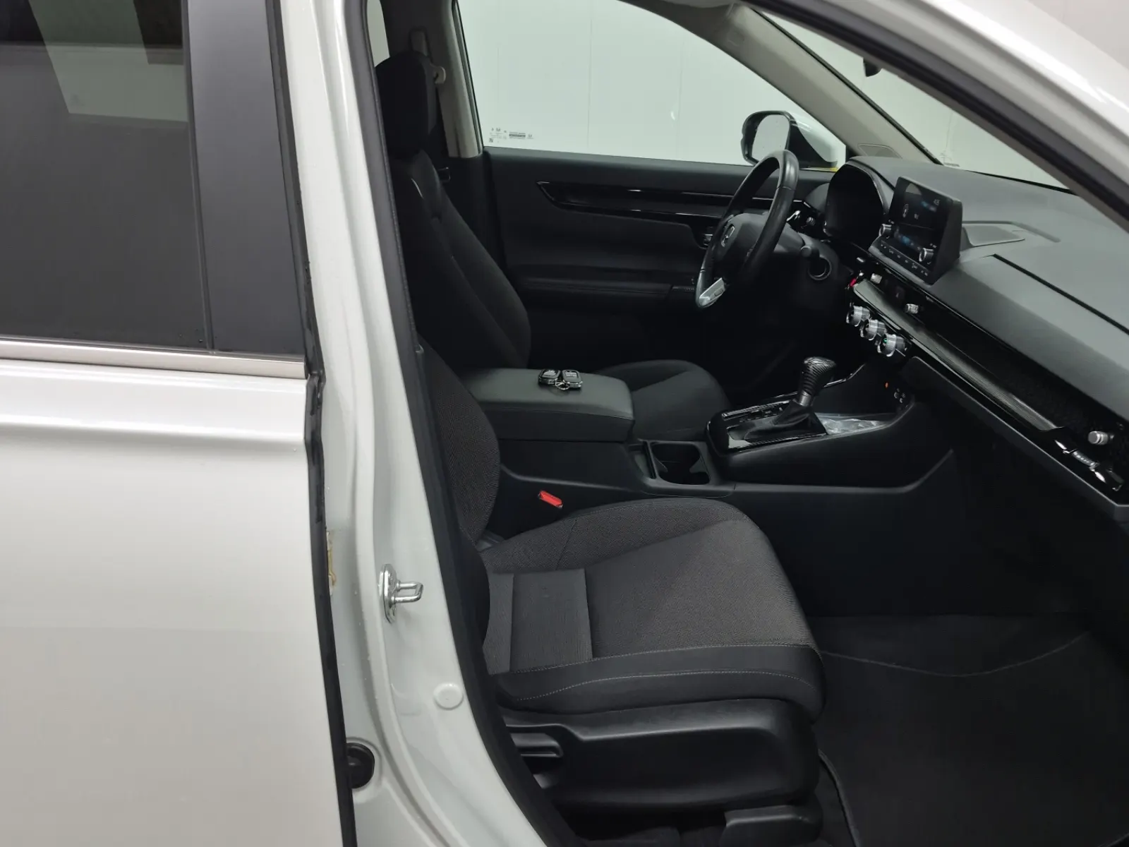 Right Side Interior Photo