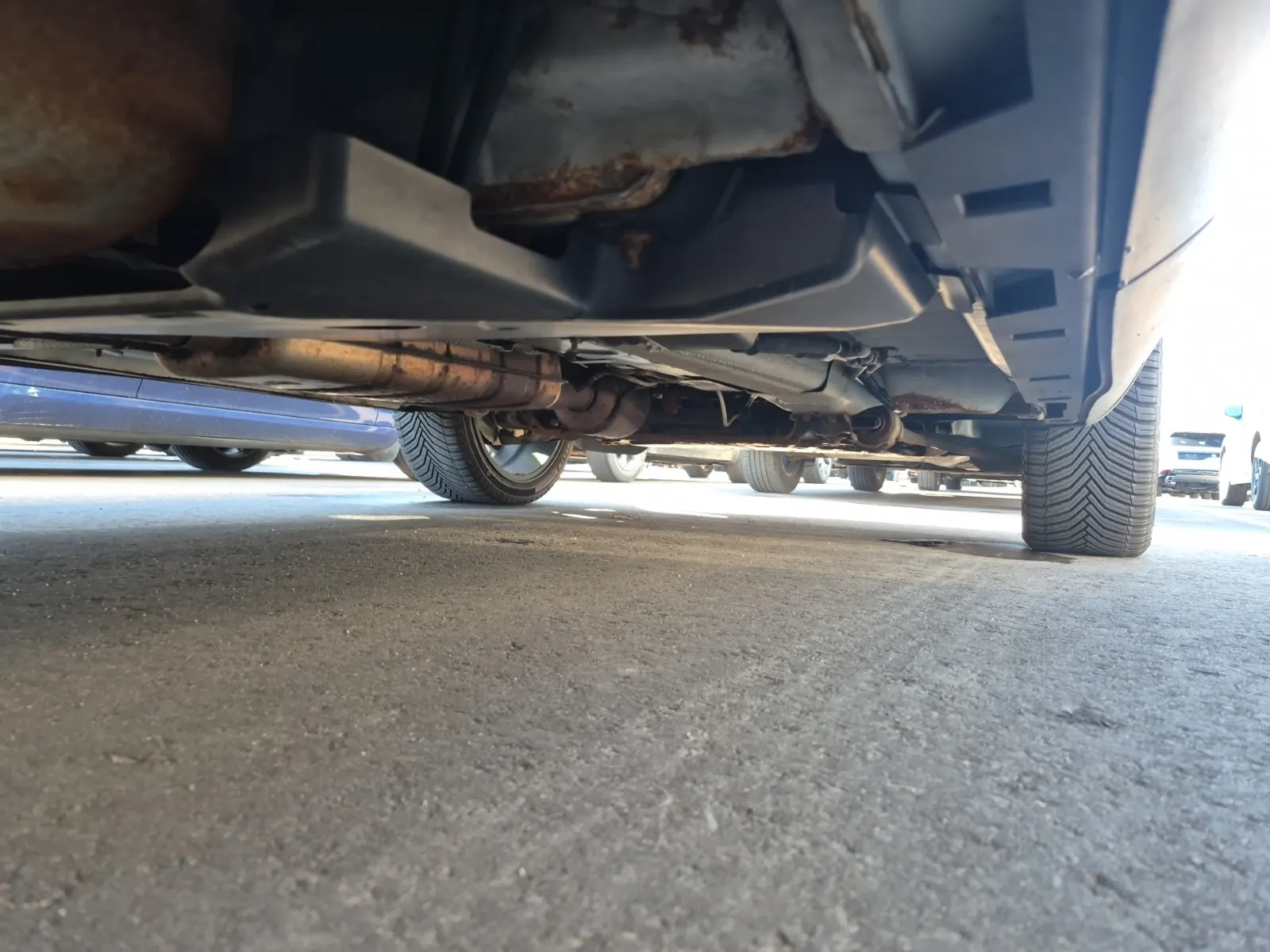 Undercarriage - Passenger Photo