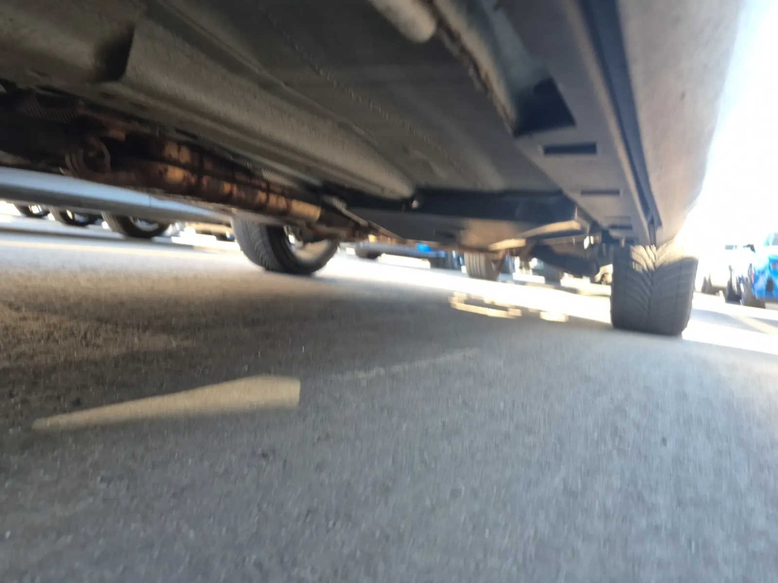 Undercarriage - Driver Photo