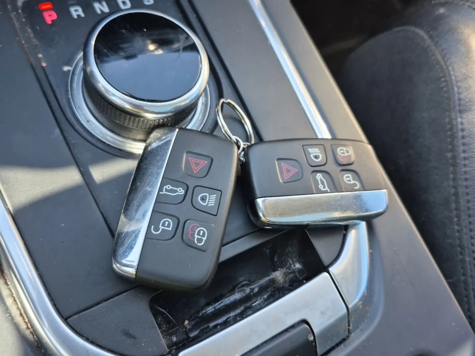 Keys/Fobs/Manual Photo