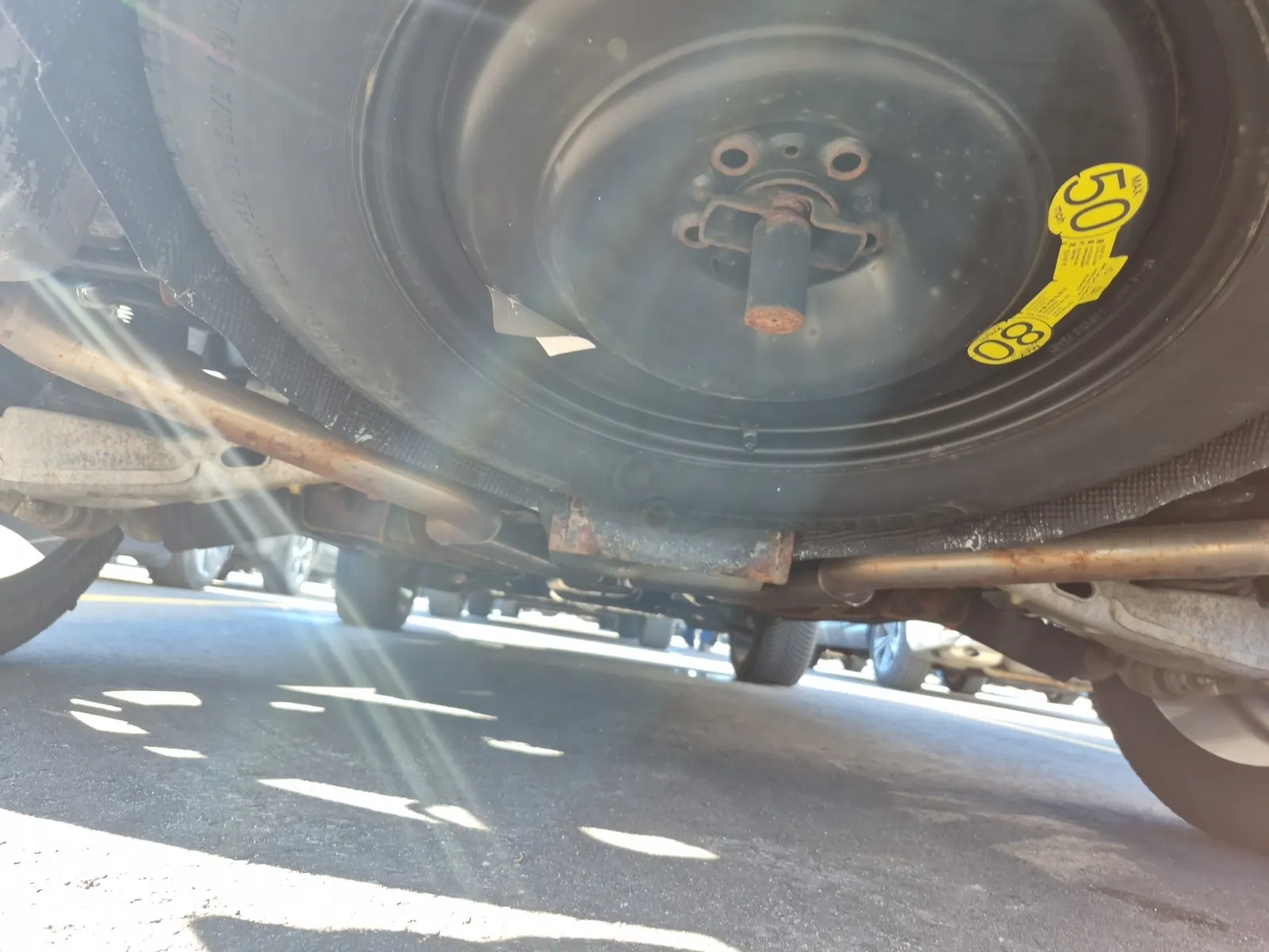 Undercarriage - Rear Photo