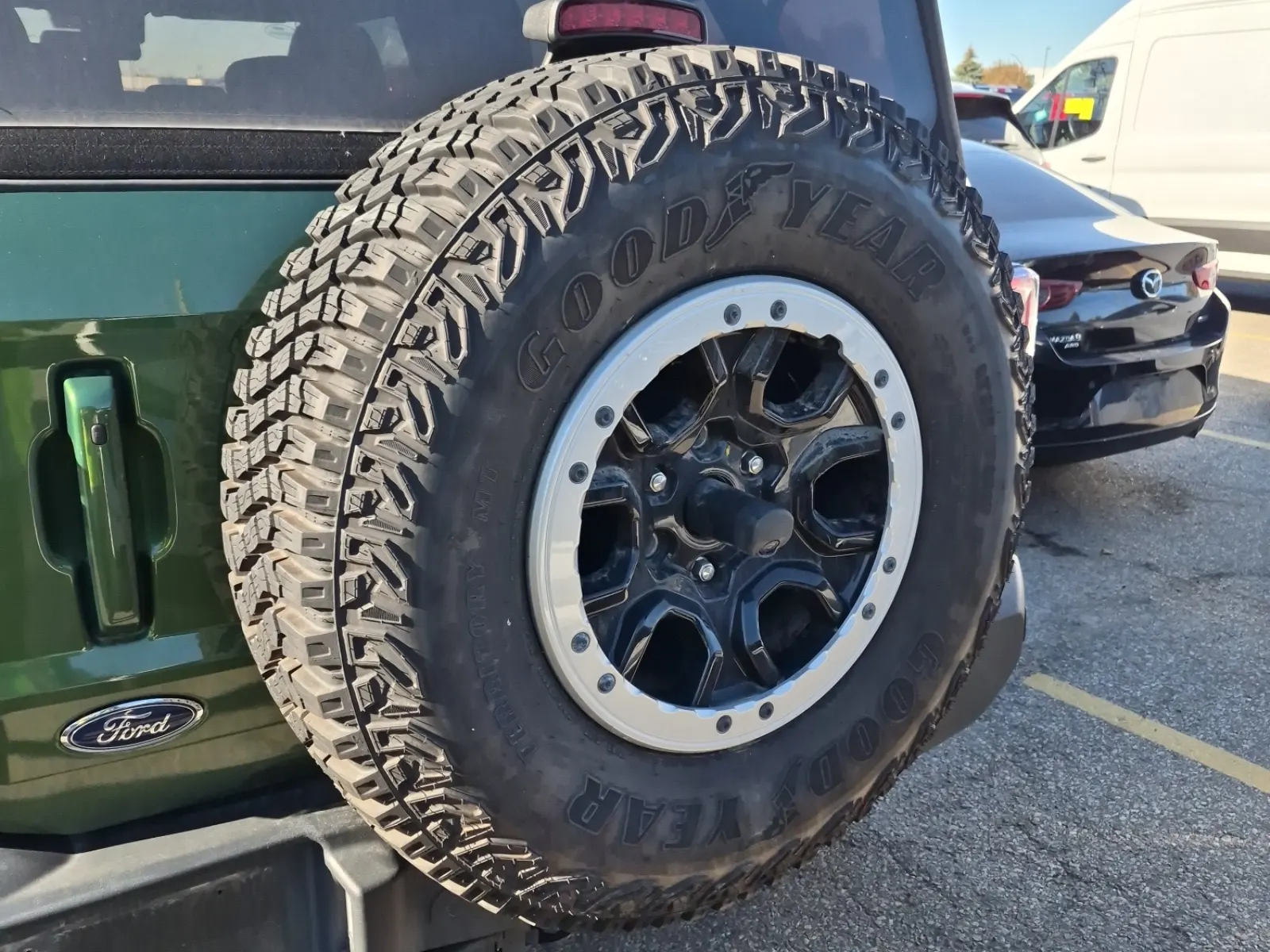 Spare Tire & Wheel Photo