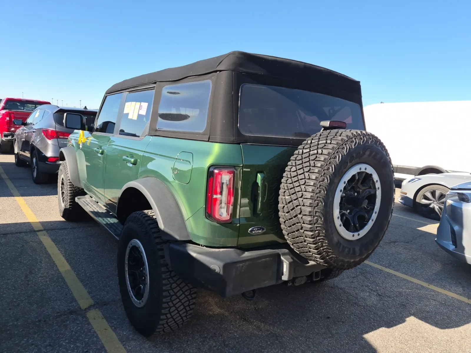 Driver Rear 3/4 Photo
