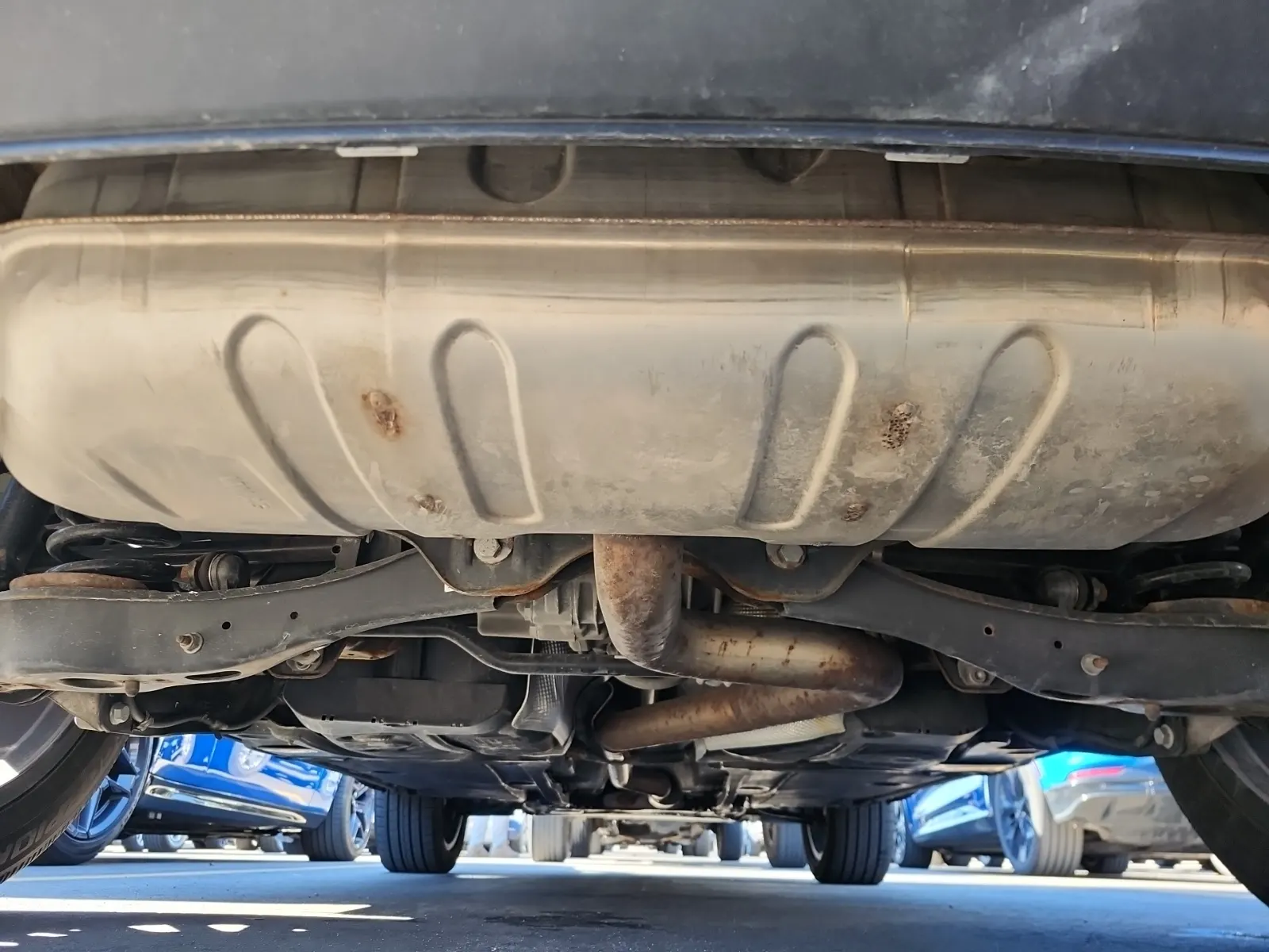 Undercarriage - Rear Photo