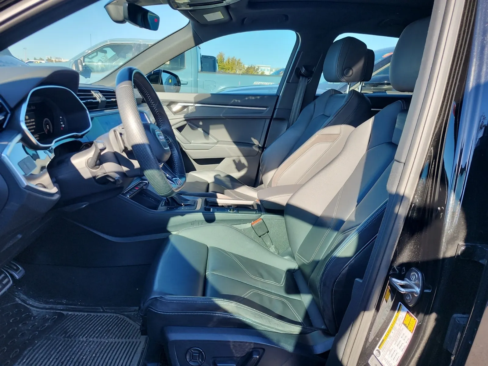 Front Interior Photo