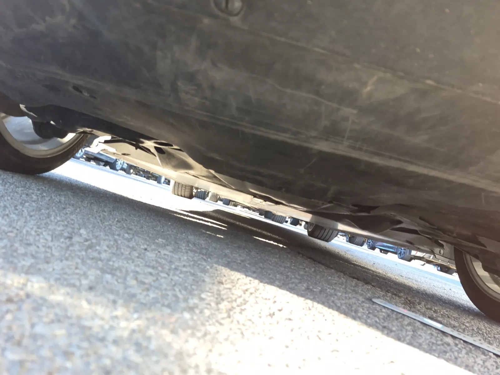 Undercarriage - Rear Photo