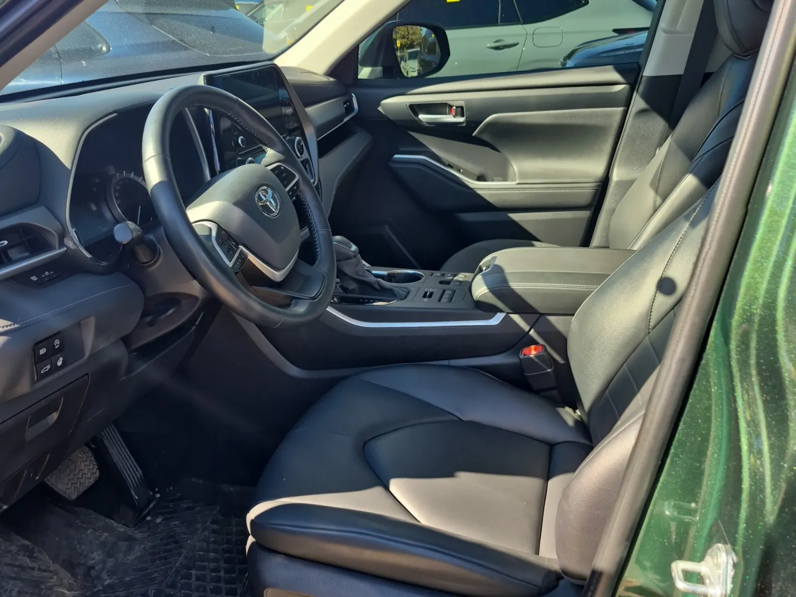 Front Interior Photo