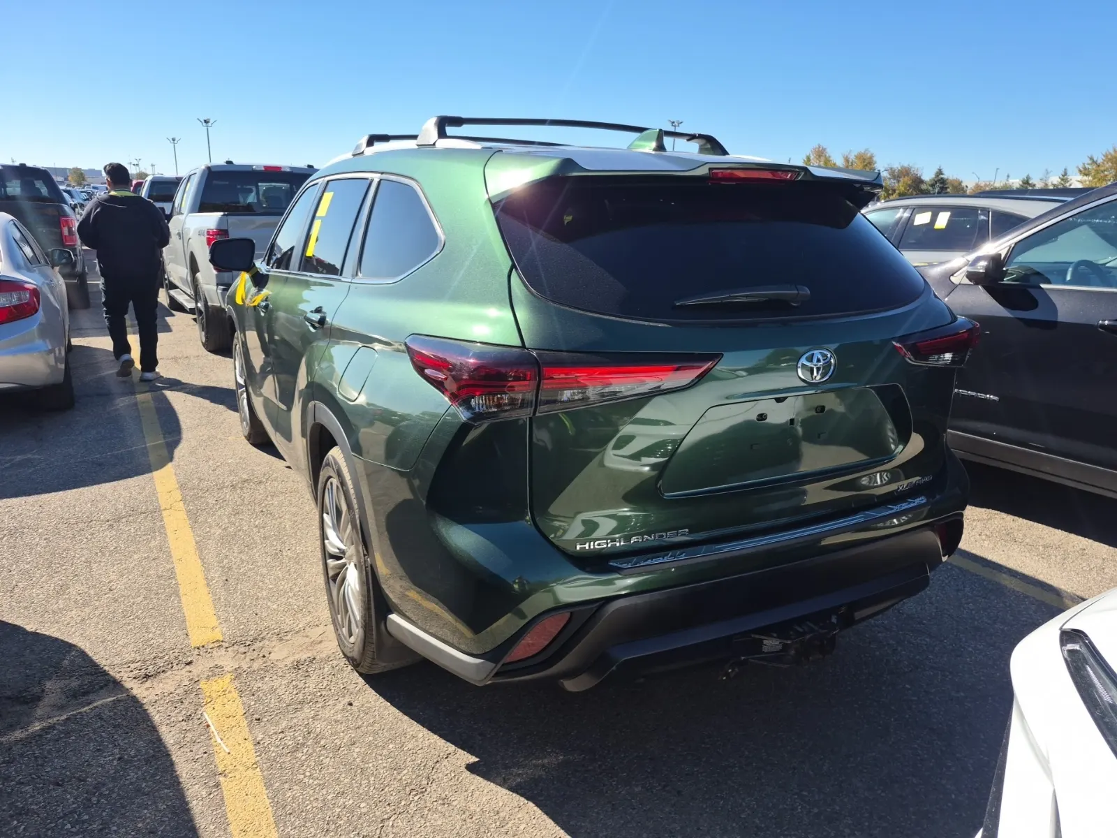 Driver Rear 3/4 Photo