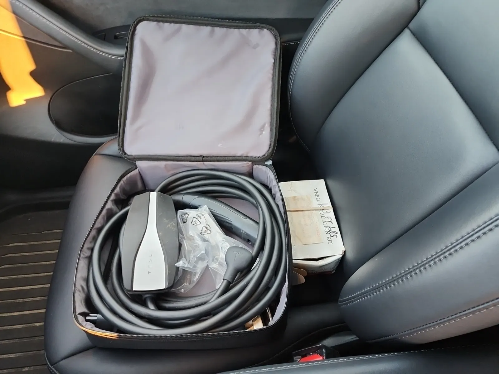Charging Cable Photo