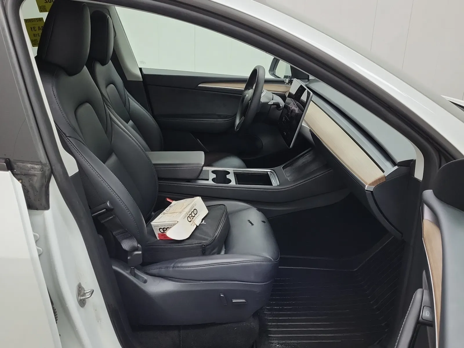 Right Side Interior Photo