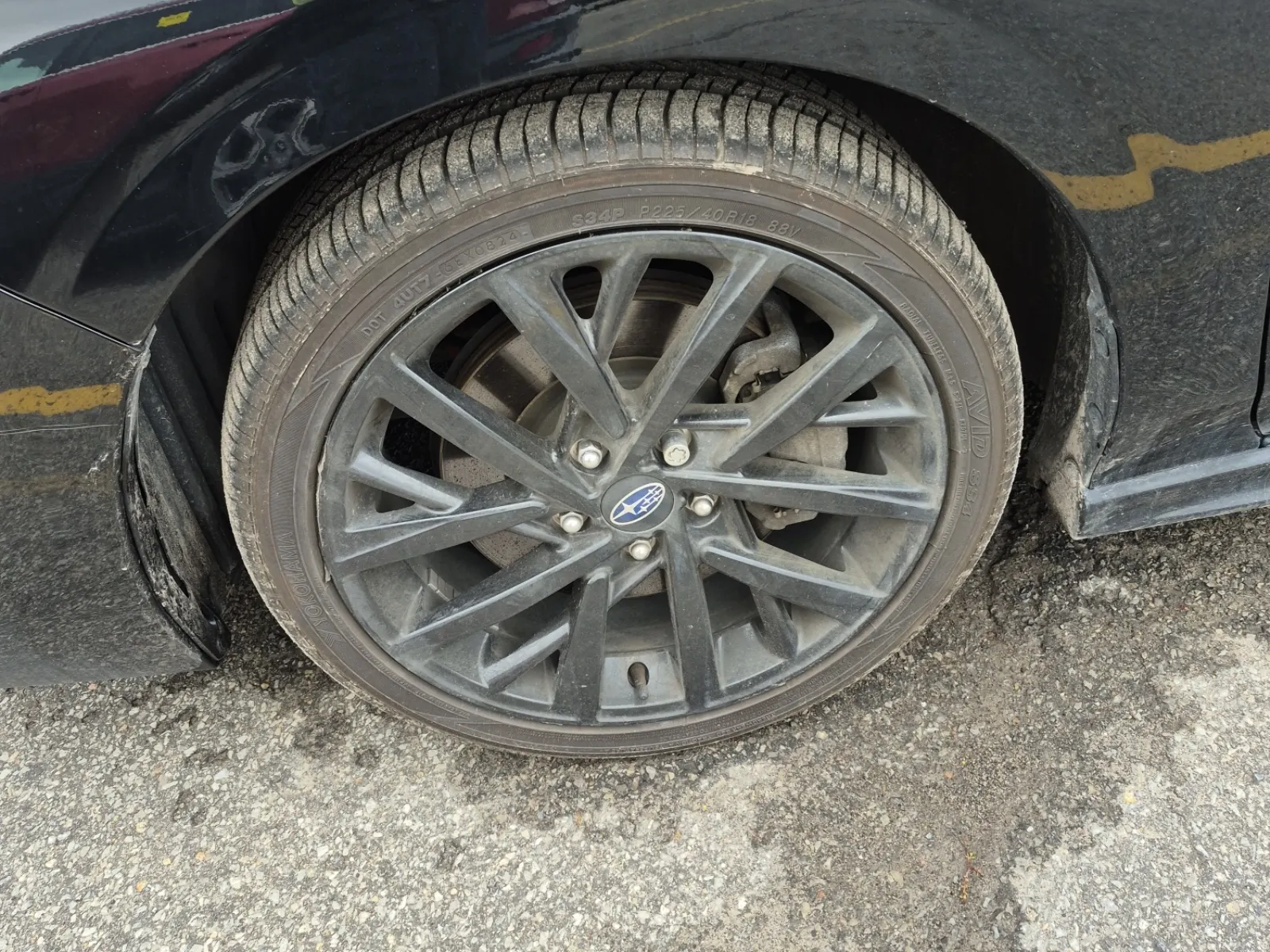 Front driver wheel/tire photo