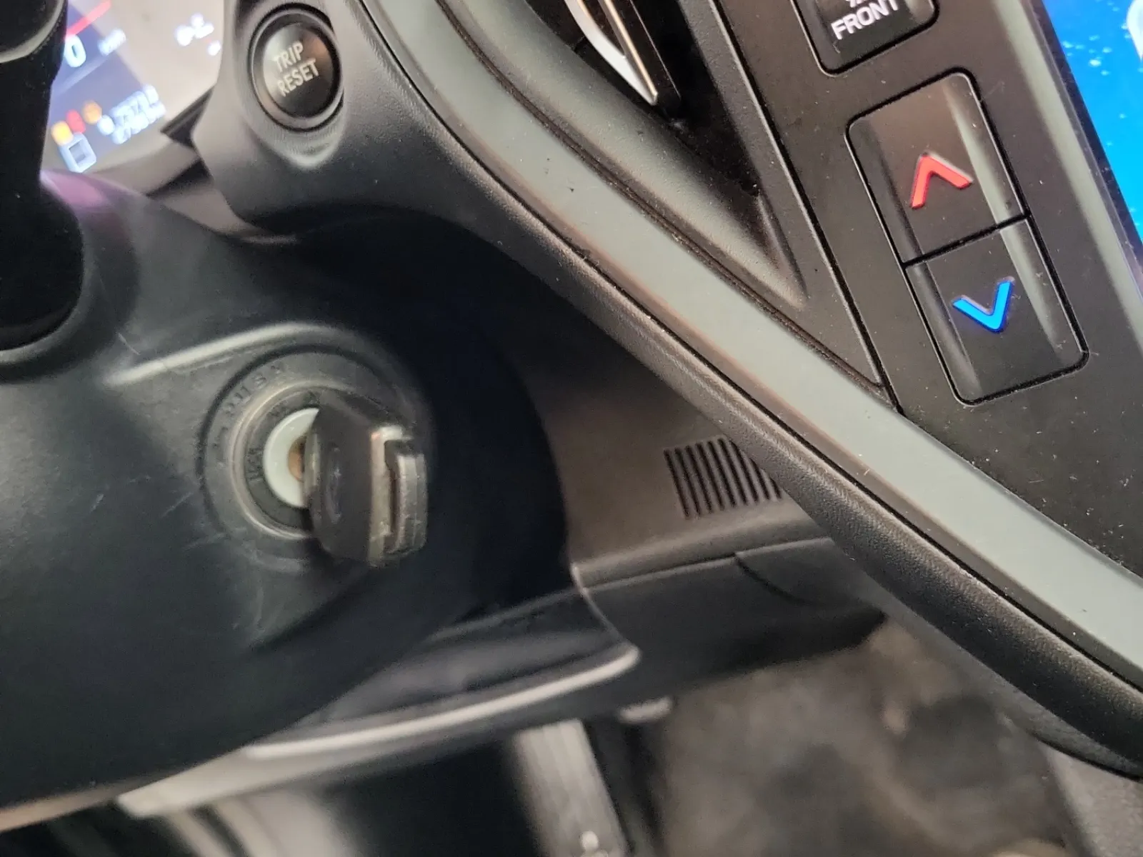 Keys/Fobs/Manual Photo