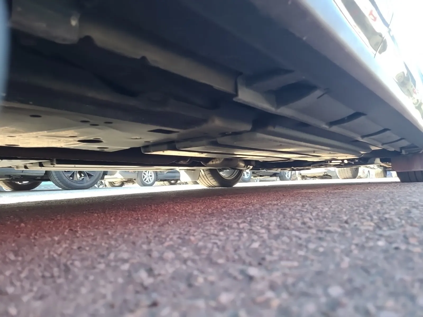 Undercarriage - Passenger Photo