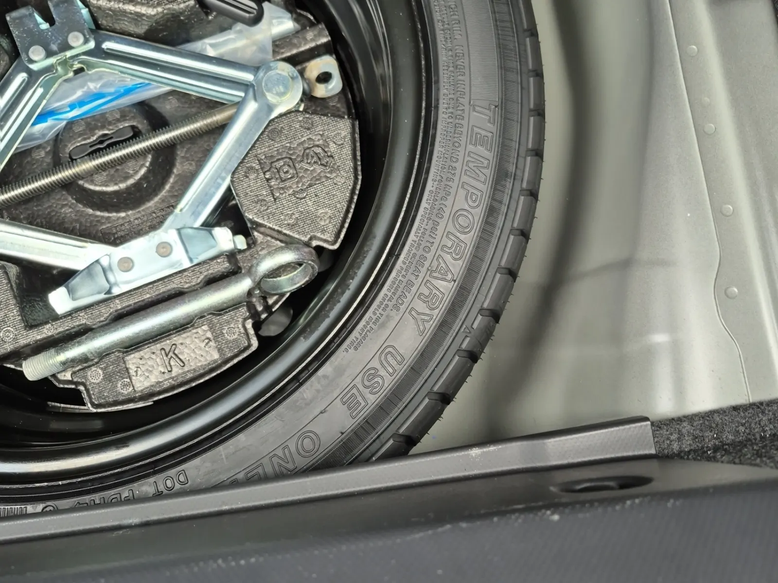 Spare Tire & Wheel Photo