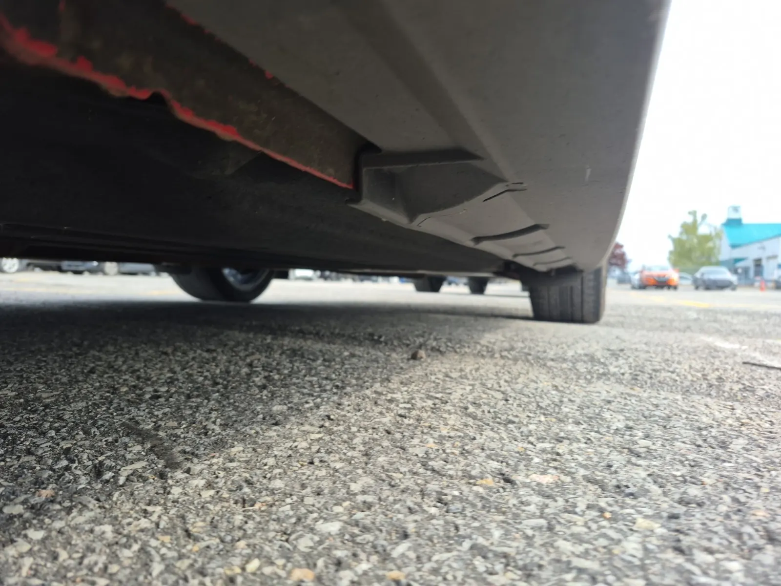 Undercarriage - Driver Photo
