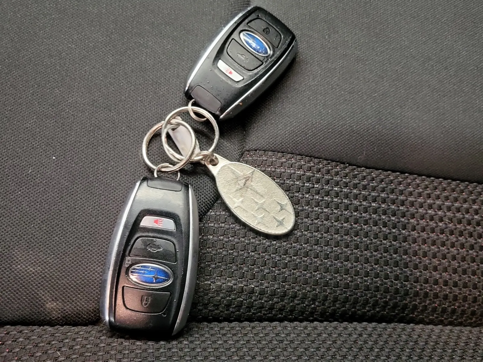 Keys/Fobs/Manual Photo