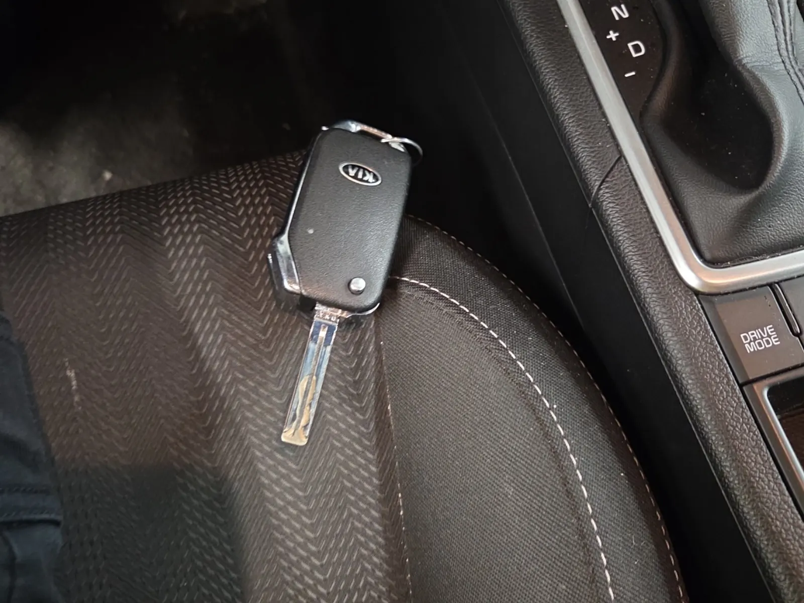 Keys/Fobs/Manual Photo