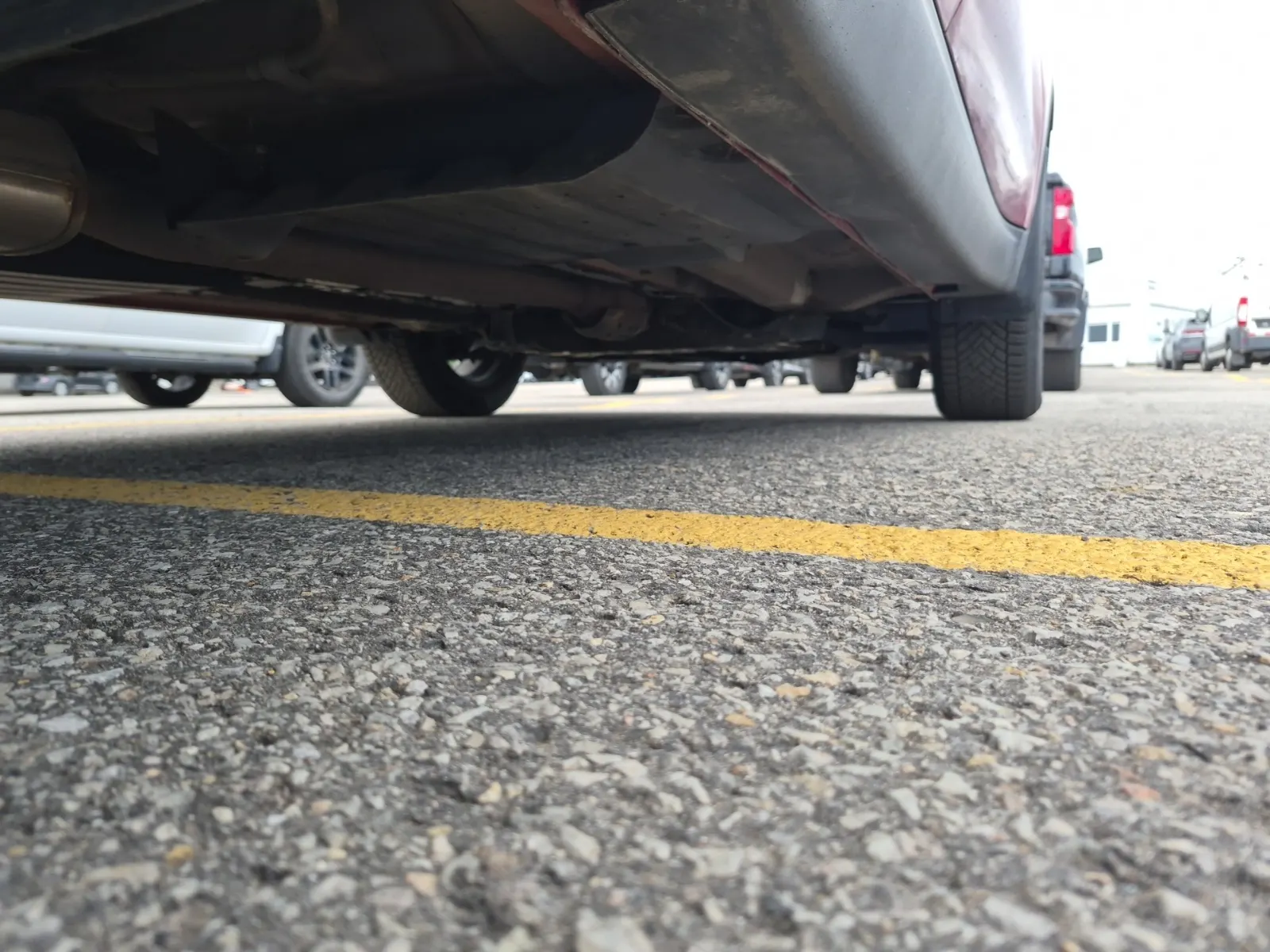 Undercarriage - Passenger Photo