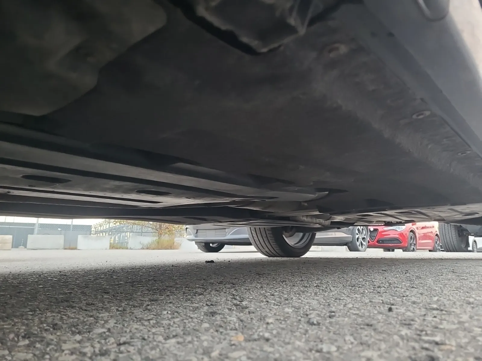 Undercarriage - Driver Photo