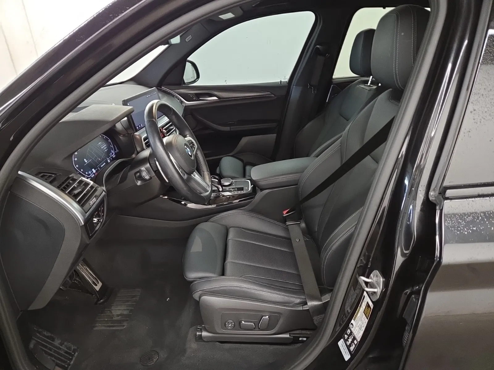 Front Interior Photo