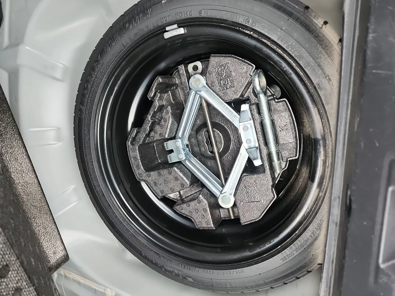 Spare Tire & Wheel Photo