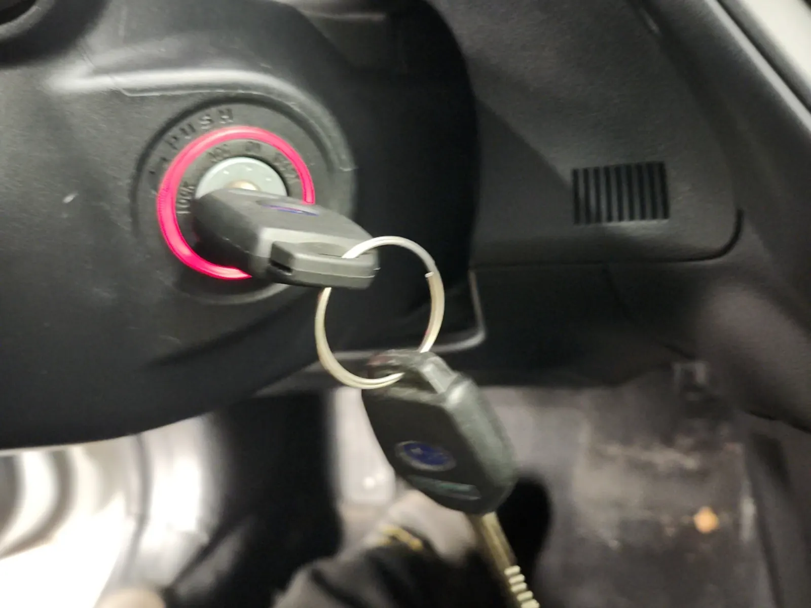 Keys/Fobs/Manual Photo