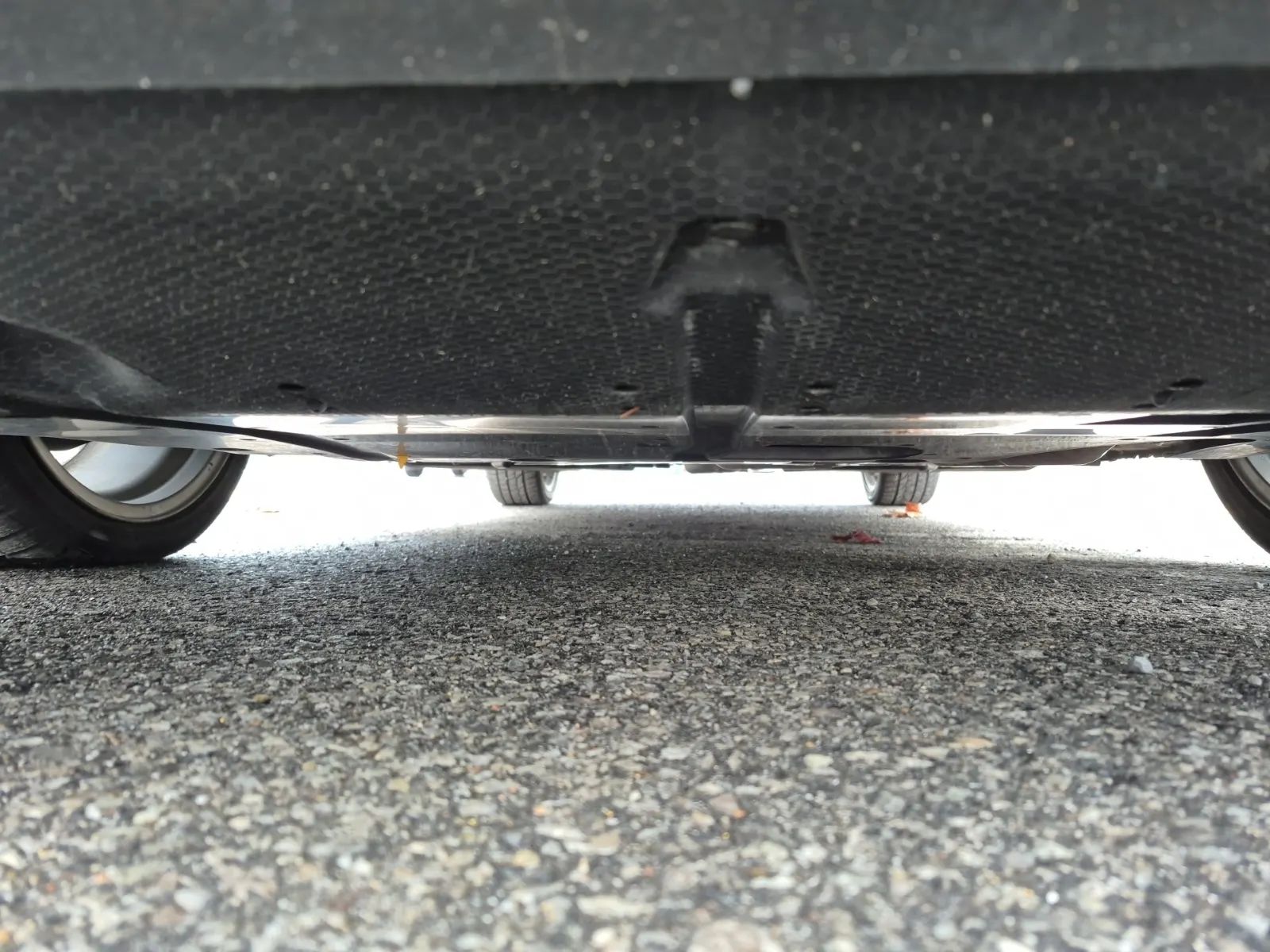 Undercarriage - Front Photo