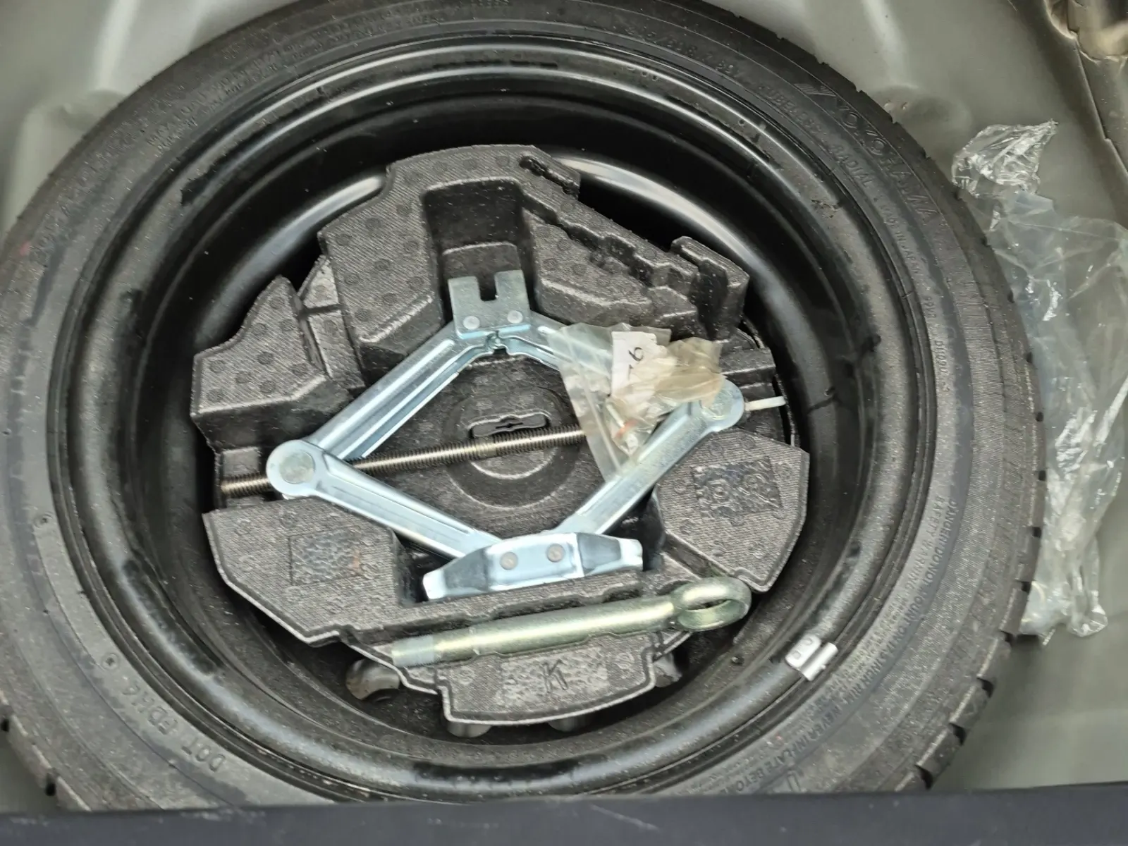 Spare Tire & Wheel Photo