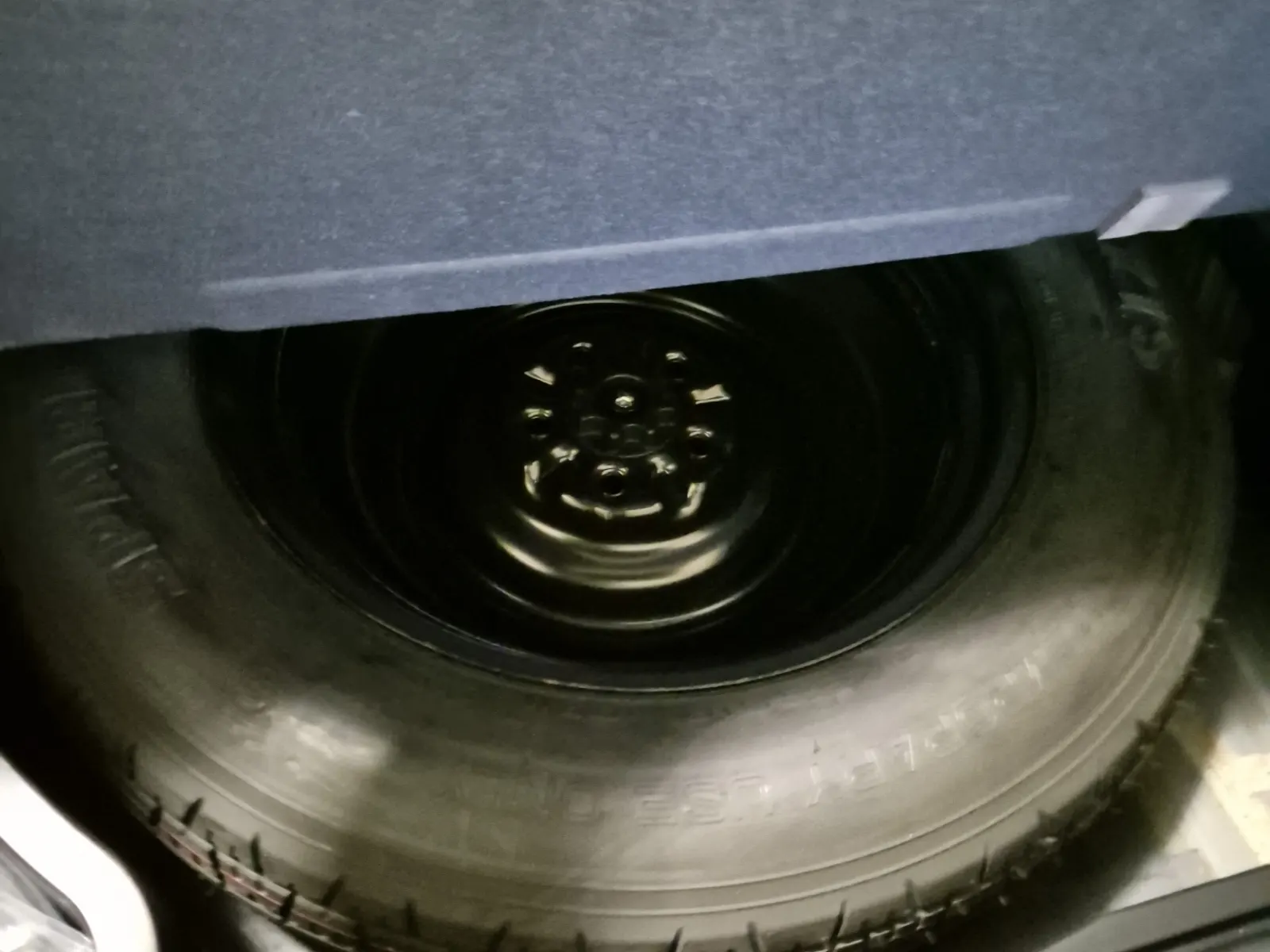 Spare Tire & Wheel Photo