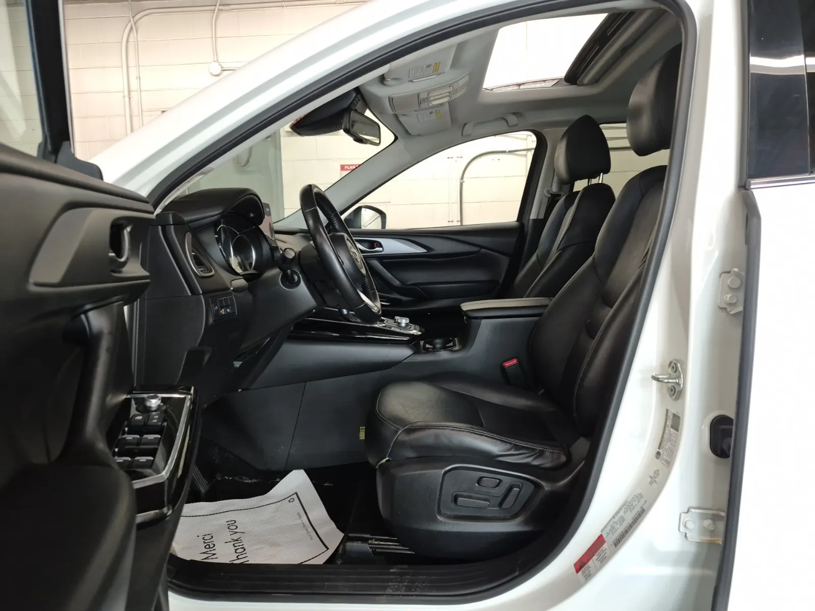 Front Interior Photo