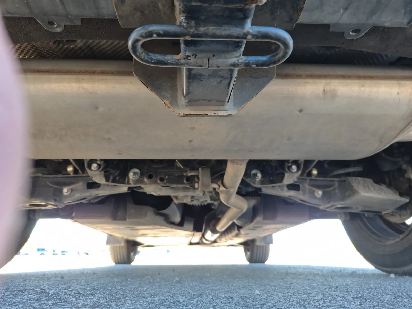 Undercarriage - Rear Photo