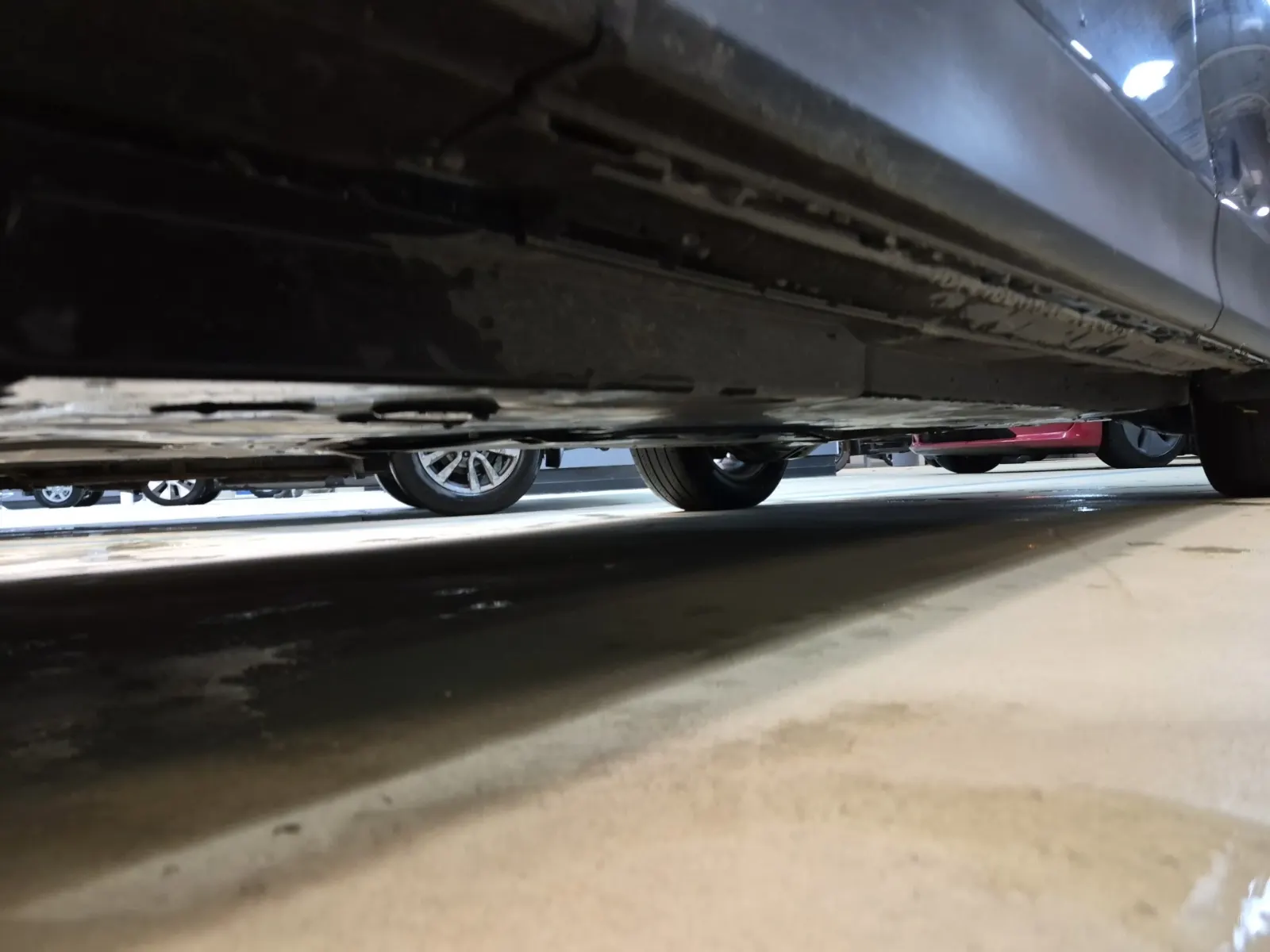 Undercarriage - Driver Photo